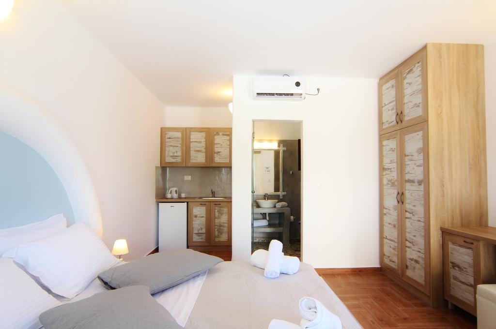 Ifestos Villa Fira  Esterno foto
